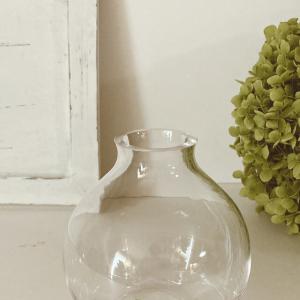 グリーンも映える🌿クリアなガラス花器  生花にも　アーティフィシャルにも　キッチンフラワーにも　涼やかクリアガラス　小さな花瓶　ガラス　フラワーベース　花器_3