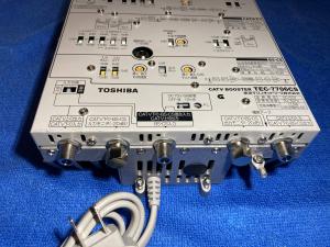 高性能！BS/CS/UHFアンテナ対応！FM/地デジブースター TEC-7706CS 東芝