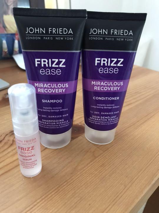 John Frieda ジョン フリーダセロムとシャンプーとトリトメント