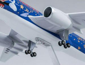 中国イースタン航空 飛行機モデル ディズニー特別塗装 A330 1/1>