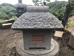 出雲石灯籠 来待石灯籠 明かり灯籠 １尺３寸 草屋 神々の国 島根 土江明夫石材(植木、庭木)｜売買されたオークション情報、yahooの商品情報をアーカイブ公開  - オークファン 花、園芸