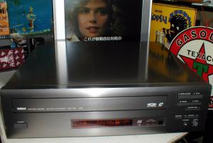 YAMAHA CDV-100 Compatible LD Player 動作良好！綺麗