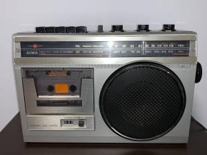 動作品 AIWA アイワ ラジカセ TPR-636 FM/AMラジオカセットレコーダー 昭和 レトロ