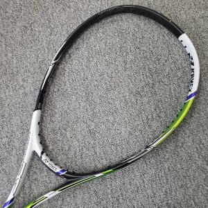 【グリップ新品】ソフトテニスラケット　ヨネックス　LASERUSH5S UL1