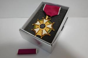 勲功章 レジオンオブメリット US勲章レプリカ (Legion of Merit) アメリカ勲章 米勲章 米軍 勲章 ③