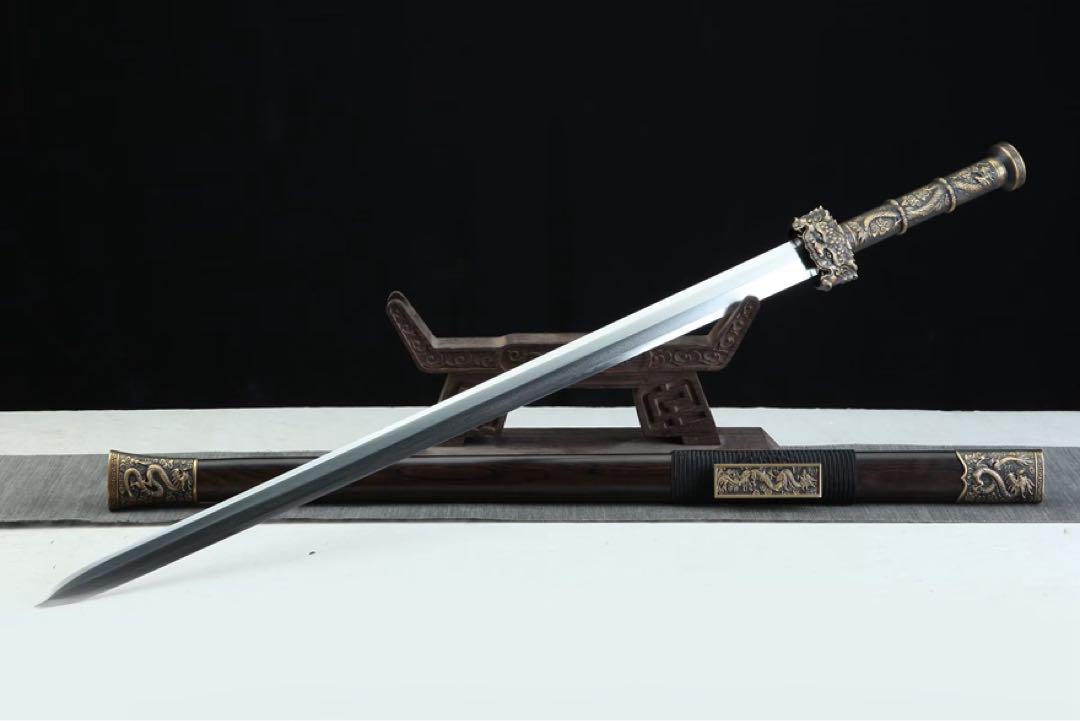 人気絶頂 模擬刀 模造刀 嵐を隠す 日本刀 軍刀 太刀 刀装具 居合刀 