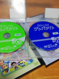 それいけ！アンパンマンＤＶＤ ２枚セット ハードカバー付き 計140分