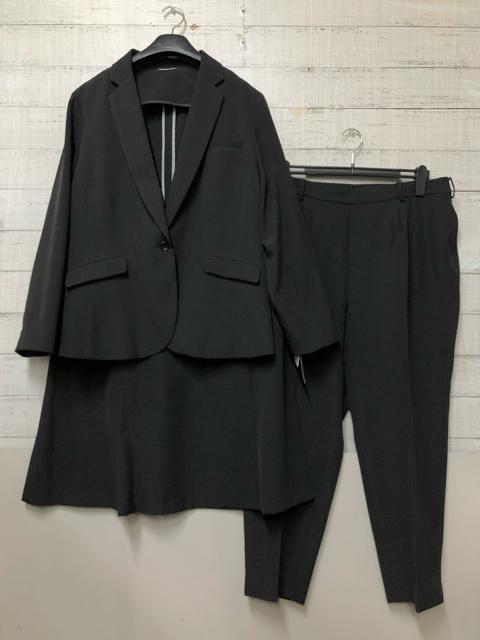 新品☆4L♪黒無地スーツ3点セット♪セミフレアスカート・テーパードパンツ☆t431_2