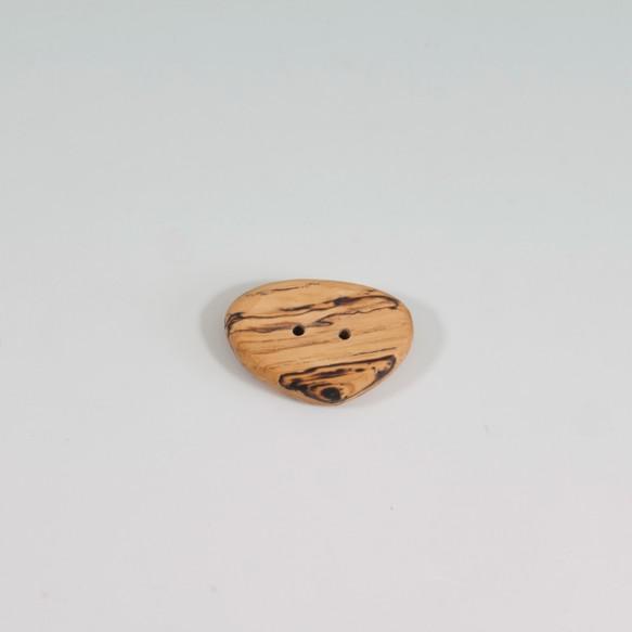 木のボタン〈カエデ〉