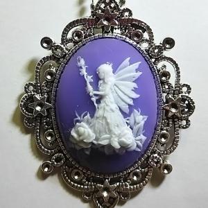 暗闇で光る☆　花の妖精　カメオ風ペンダントトップ　(ネックレスチェーン別途)