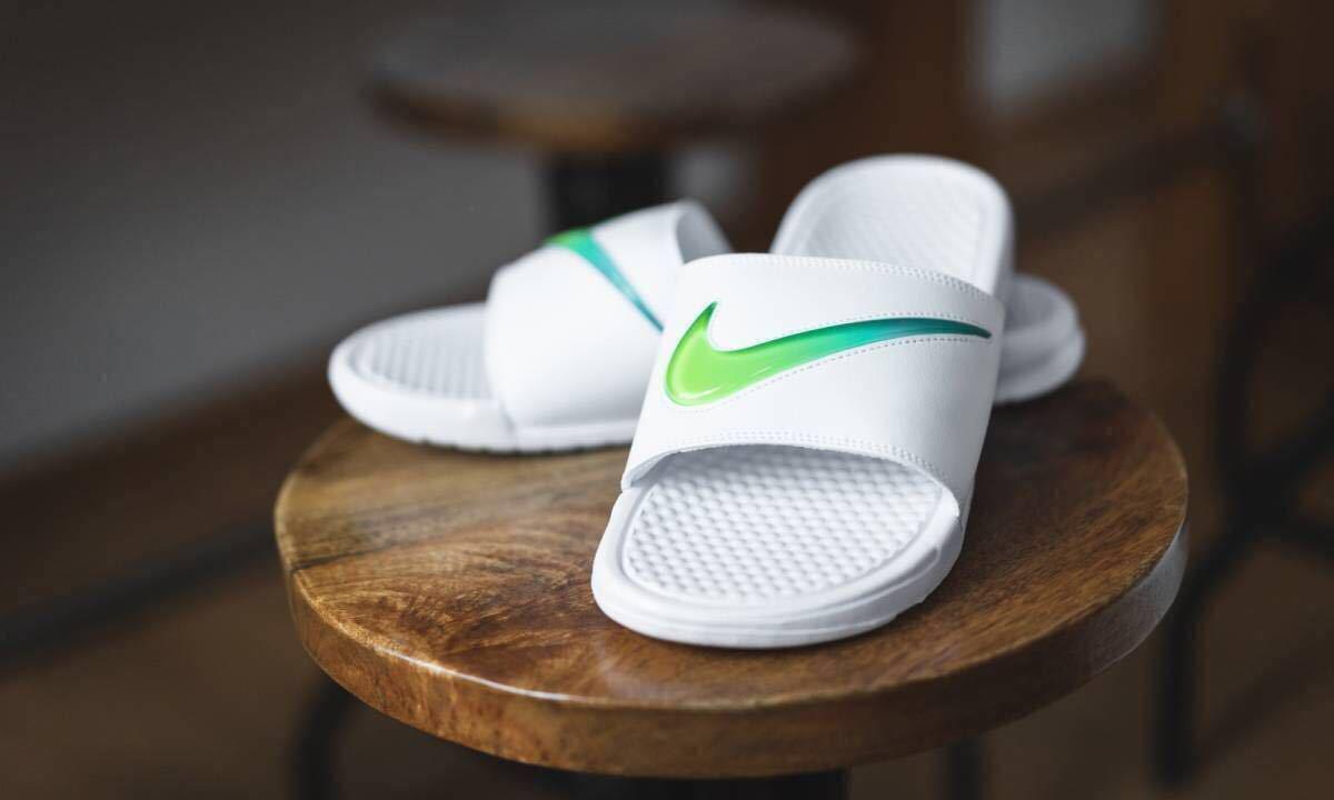 海外限定★ ナイキ ベナッシ ジェリー ★ Nike Benassi Jelly ★ スライド サンダル ★国内未発売★ レア