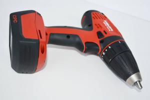 未使用 HILTI(ヒルティ) 《SFC14-A充電式コンパクトドライバー》バッテリー充電器セット1式 (1278)_7