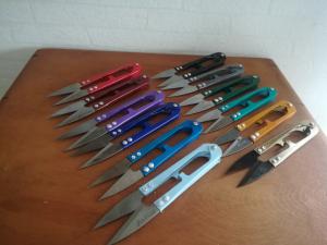 切れ味抜群な糸切りバサミ