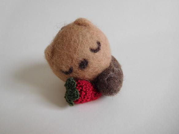 羊毛フェルト　やまね　イチゴ付き 羊毛フェルト ぐるのうゆ工房