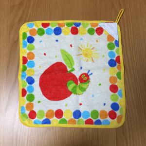 はらぺこあおむし　かけ紐付きハンドタオル