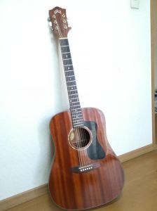 Guild D-125 NAT ドレッドノート アコースティックギター